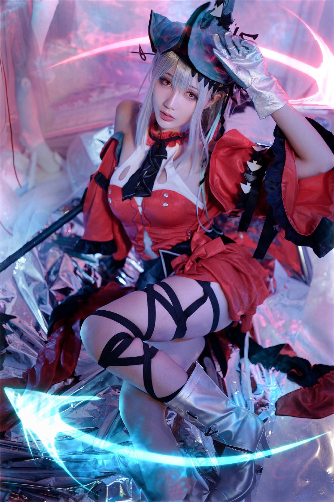 《明日方舟》濁心斯卡蒂cosplay圖（CN：如月灰）插圖2